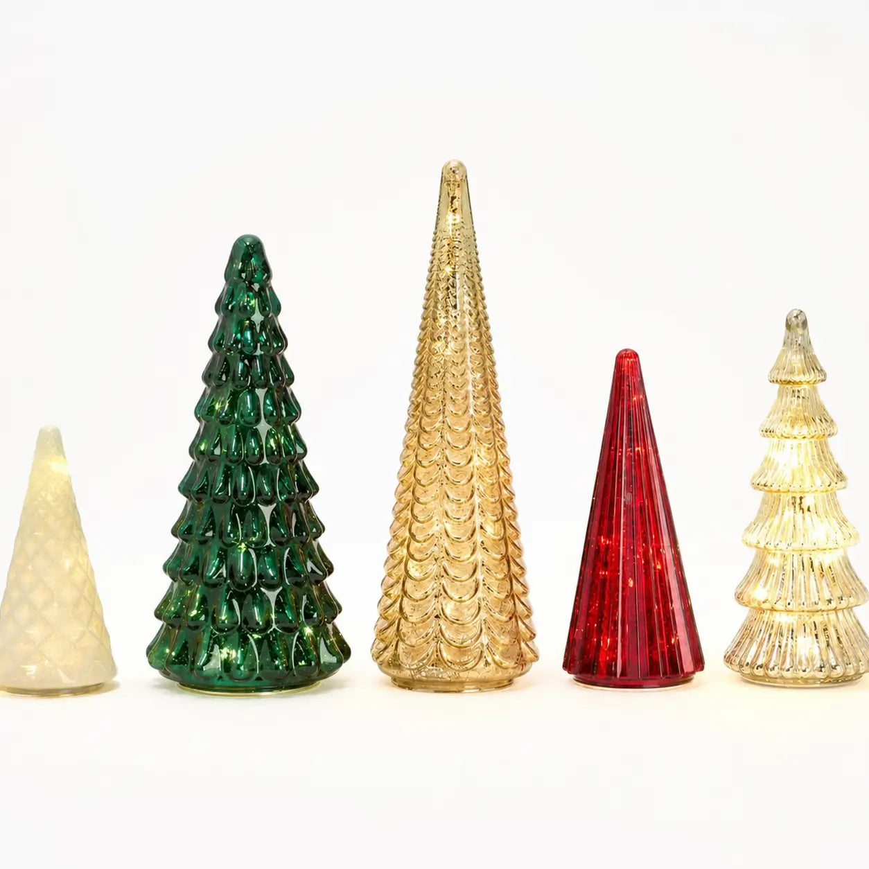 Set de 5 árboles decorativos iluminados de vidrio mercurizado con temporizador para centro de mesa navideño y repisas en tu hogar