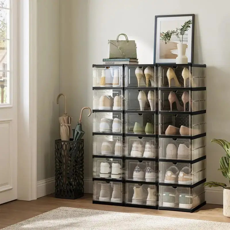 Cajas organizadoras plegables y apilables para zapatos, fabricadas en plástico PP transparente, soportan hasta talla 13 EUA, visibilidad total y almacenamiento eficiente