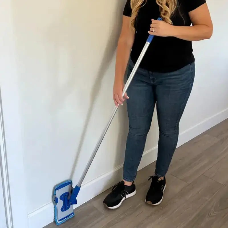 Mop especial para limpieza de zócalos con mango ligero de 178cm, no requiere agacharse, captura polvo y pelos, ergonomía superior y comodidad total