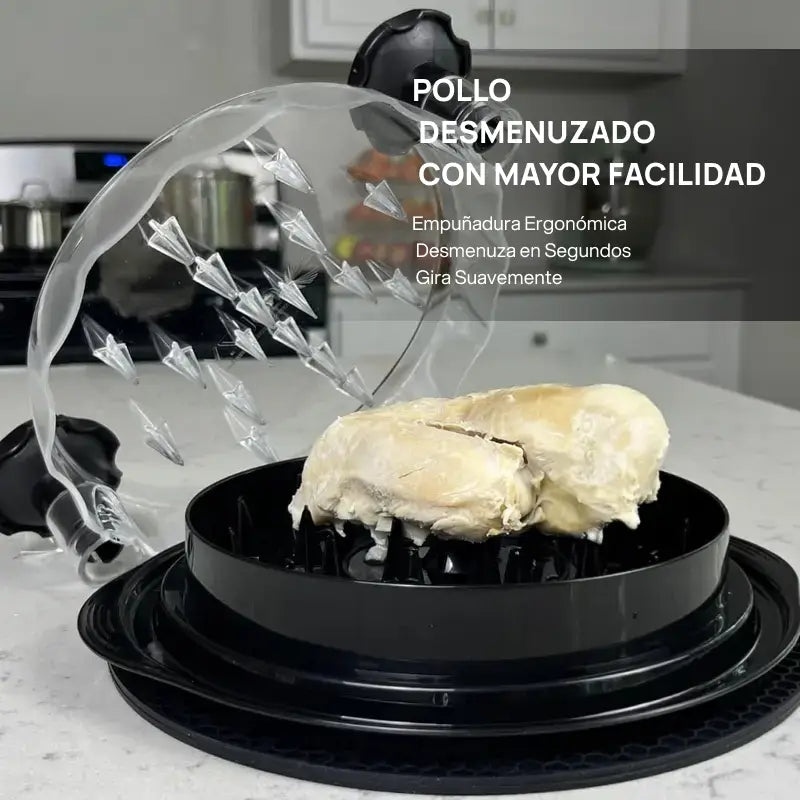 Desmenuzador grande de carne en acero inoxidable con tapa visible y mango ergonómico, perfecto para pollo, res y alimentos de forma rápida y segura