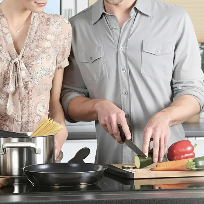 Set de 8 cuchillos de chef profesionales en acero afilado, soporte universal anti óxido, diseño ergonómico y equilibrado para cortar con precisión y comodidad
