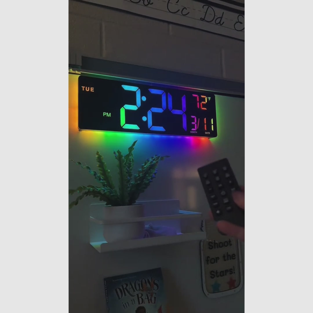 Reloj de pared digital grande de 41.9cm con control remoto, luz RGB, 11 modos, doble alarma y pantalla LED de gran visibilidad nocturna