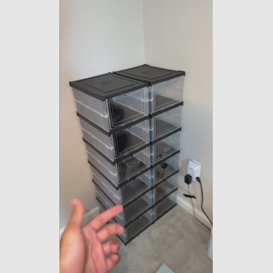 Cajas organizadoras plegables y apilables para zapatos, fabricadas en plástico PP transparente, soportan hasta talla 13 EUA, visibilidad total y almacenamiento eficiente