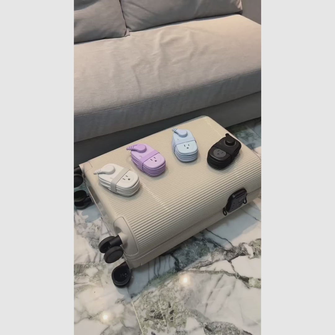 Filtro de energía compacto para viaje, con 4 tomas, 3 puertos USB incluido USB-C y cable de 1.2m, moderno, práctico y esencial para uso diario y viajes