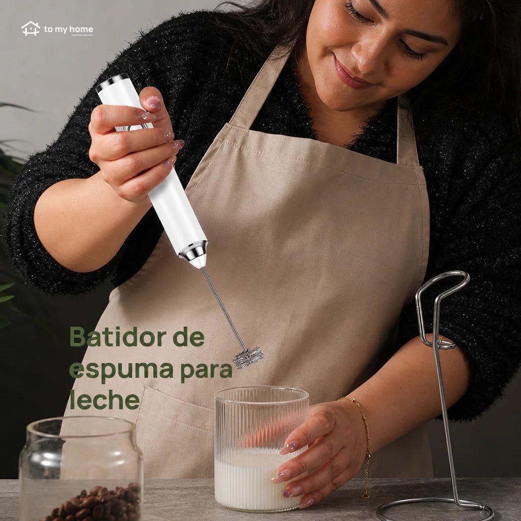 Batidor eléctrico de mano recargable USB-C con varillas desmontables para espumar leche, mezclar huevo y preparar café en casa fácilmente cada día